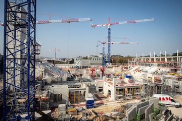 La Philippe Chatrier de Roland Garros está completamente en obras para modernizar la pista central del mejor torneo de tierra batida del año. Se espera que esté listo para la próxima edición en 2019.