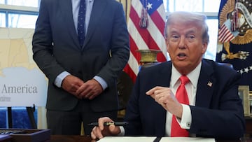 La administración Trump propone vender "tarjetas doradas" para extranjeros ricos, la cual será una ruta hacia la ciudadanía.