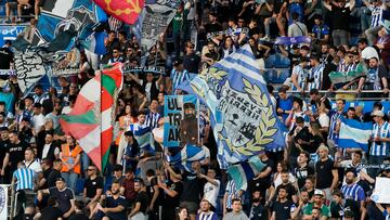 Afición del Alavés en Mendizorroza.