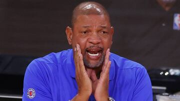 Doc Rivers, durante el quinto partido de la primera ronda de los playoffs que ha enfrentado a Los Angeles Clippers y a Dallas Mavericks