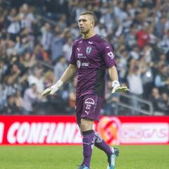 Juan Pablo Carrizo: "Regla 9/9 penaliza a los extranjeros"