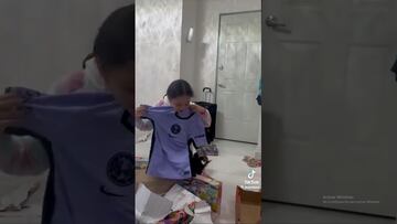 Niña recibe jersey del América de navidad y su reacción es viral