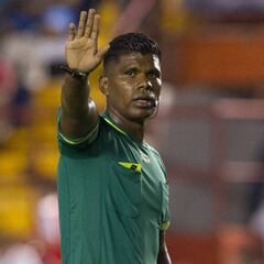 Adalid Maganda: "Me han hecho la vida imposible"