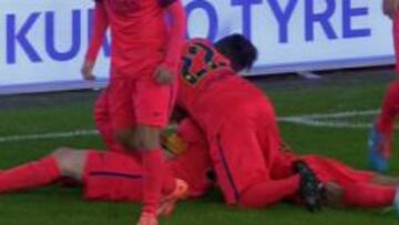 No hay imágenes para saber quién lanzó la botella a Messi