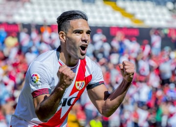 El delantero centro colombiano disputó 80 encuentros y marcó 12 goles.