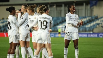 Soccer Football - UEFA Women's Champions League - Round of 16 - Second Leg - Real Madrid v Paris FC - Estadio Alfredo Di Stefano, Madrid, Spain - February 18, 2026 Real Madrid's Naomie Feller celebrates scoring their first goal with teammates REUTERS/Violeta Santos Moura