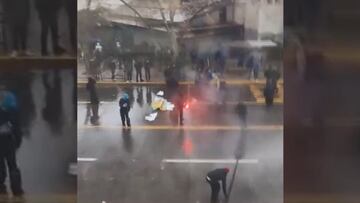 Alumnos del Liceo Lastarria protestan con barricadas en Providencia: hay desvío del tránsito vehicular 