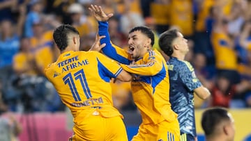 Juan Brunetta celebrates his goal 1-0 with Angel Correa of Tigres during the 5th round match between Tigres UANL and America as part of the Liga BBVA MX, Torneo Apertura 2025 at Universitario Stadium, on August 16, 2025 in Monterrey, Nuevo Leon, Mexico.