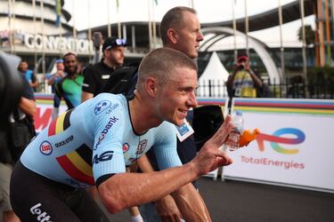 Evenepoel campeón del mundo de contrarreloj.