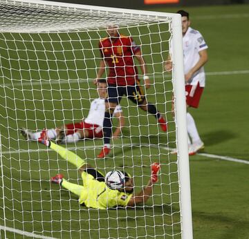 3-0. Ferrán Torres marca el tercer gol.