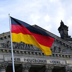 El país europeo que propone pagar 20.000 euros a los que cumplan 18 años