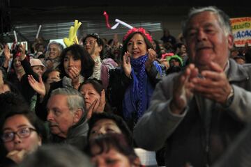 Raphael, Dino Gordillo y Yuri fueron los artistas que destacaron en la segunda noche del Festival de Viña del Mar 2019. 
