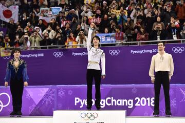 El patinador sufrió una grave lesión pero le dio tiempo a recuperarse para ganar el oro en los Juegos Olímpicos de Invierno 2018. 