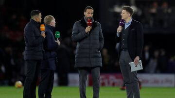 Soccer Football - Premier League - Watford vs Manchester United - Vicarage Road, Watford, Britain - November 28, 2017 TV Presenter Jake Humphrey with Rio Ferdinand, Paul Scholes and Jermaine Jenas before the match Action Images via Reuters/Andrew Coul