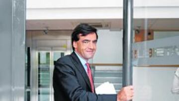 Badiola reclama dinero.