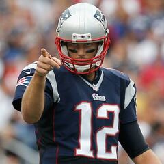 Tom Brady renueva contrato por par de años con New England