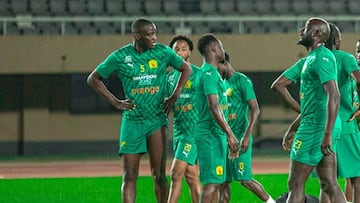 Diakhaby suma minutos en la crisis de Guinea