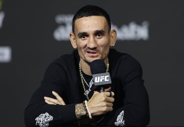 Max Holloway 