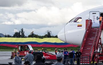 Este es el Boeing 787 que lleva a la Selección y que aterrizará en el aeropuerto de Milán-Malpensa sobre el medio día del domingo (12:15 p.m. hora local).