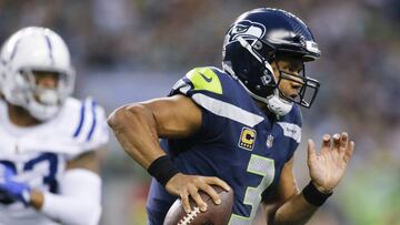 SEATTLE, WA - OCTOBER 01: Quarterback Russell Wilson #3 of the Seattle Seahawks rushes against the Indianapolis Colts at CenturyLink Field on October 1, 2017 in Seattle, Washington. Jonathan Ferrey/Getty Images/AFP
== FOR NEWSPAPERS, INTERNET, TELCOS & TELEVISION USE ONLY ==