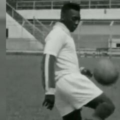 ¡Imperdible, Rey! Cada jugada de las figuras del futbol mundial, las hizo primero Pelé