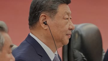 Chinese President Xi Jinping attends a meeting with Britain's Prime Minister Keir Starmer, (not pictured) at the Great Hall of the People in Beijing, China, January 29, 2026. Kin Cheung/Pool via REUTERS