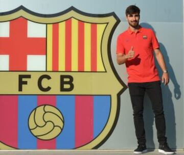 Barcelona's new player Andre Gomes