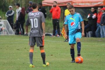 El volante antioqueño vuelve a casa luego de su aventura por Europa. En el FPC ya había jugado en Envigado y Nacional.