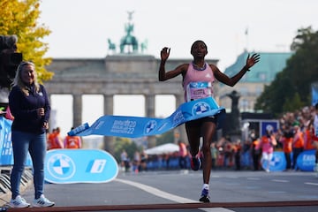 El récord de Kipchoge en imágenes