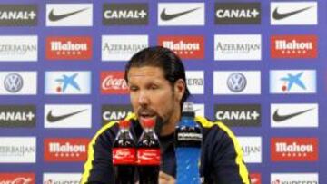 Simeone no ve a Messi suplente: "No le imagino fuera del duelo"