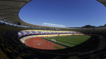 La Supercopa se juega pese a los líos en cercanías del estadio