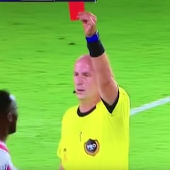 En la MLS, ni el VAR corrige la expulsión más absurda