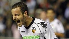 Soldado ejecuta al Glasgow Rangers y revive al Valencia