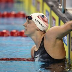 Ledecky rebaja el récord de los 1.500 en ¡diez segundos!