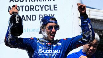 ?lex Rins en el podio de Phillip Island.