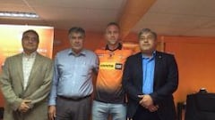 Zbrun lleg&oacute; para ser titular en la defensa de Cobreloa.