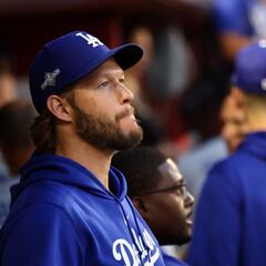 Clayton Kershaw se queda con los Dodgers