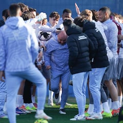 Manolo y Míchel, el éxito a fuerza de resistir collejas