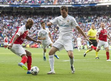 Anelka y Pavón. 
