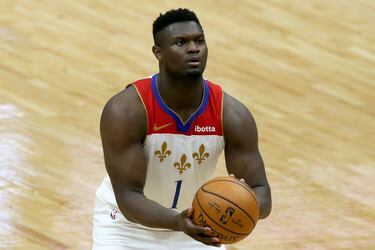 ESTADÍSTICAS 2020-21: 25,1 puntos, 6,8 rebotes, 3,1 asistencias. Un molinillo de 128 kilos, es casi imparable cuando está cerca del aro. Llamado a poner rostro a una nueva generación, sin las restricciones de minutos de su primer año ya está jugando al nivel de los grandes de la liga.