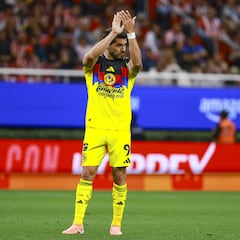 Henry Martín echa al fuego a André Jardine