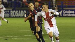 Dani Escriche, en acci&oacute;n con el Huesca.