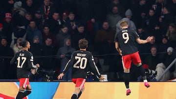 Bayern made it seven wins from eight at Philips Stadion, with Harry Kane netting a late winner in a closely-contested game.