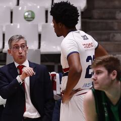 Moncho Fernández es eterno: sigue en el Obradoiro hasta 2023