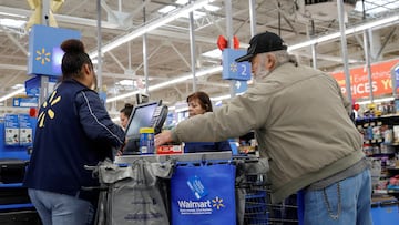 Hombre de Texas denuncia a Walmart: Exige productos gratis de por vida