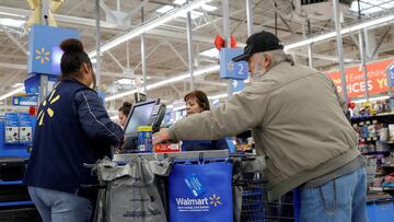 Hombre de Texas denuncia a Walmart: Exige productos gratis de por vida