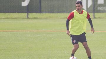 Rafael Márquez regresaría esta noche frente a Chivas