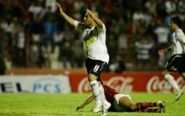 C&eacute;sar Carranza: Si bien se gan&oacute; la titularidad en Colo Colo, nunca llen&oacute; el gusto de los hinchas. Tambi&eacute;n pas&oacute; por Everton y actualmente juega en Gimnasia y Esgrima de Mendoza (Segunda de Argentina).