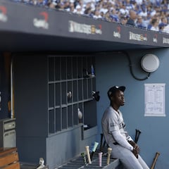 What happens if a game ends in a tie in the World Series?