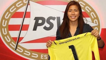 Cecilia Santiago con su nuevo equipo.